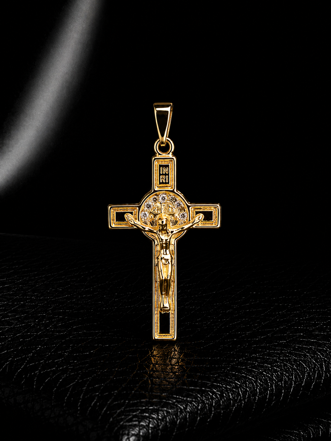 Pendente São Bento com Cristal 3,6cm