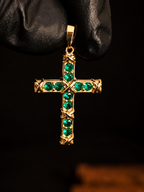 Pendente Cruz com Pontos Verde Esmeralda 3cm