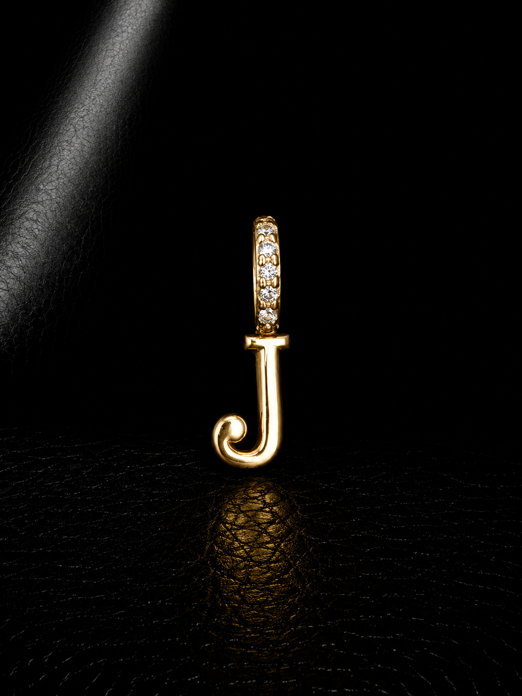 Pendente Letra J 1,5cm